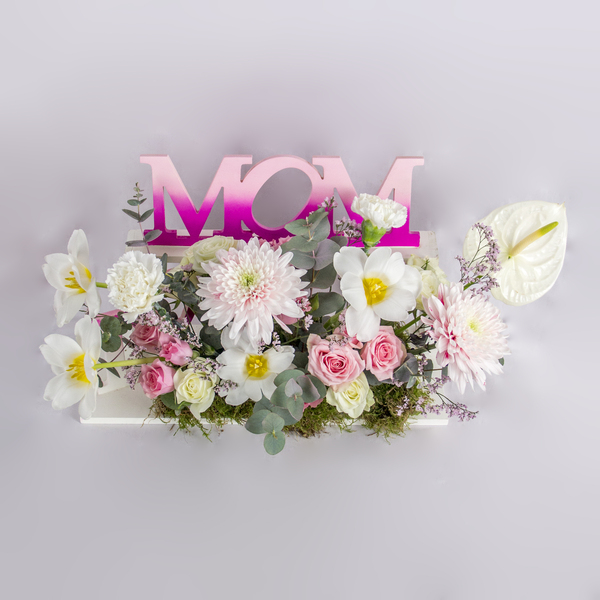 "MOM" Signature Garden Box